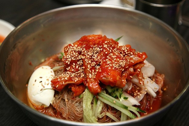 Hamhung-style naengmyŏn.